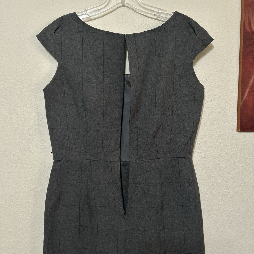 K Petite Grey Windowpane Plaid Sheath Dress - Size 8P - Picture 8 of 10